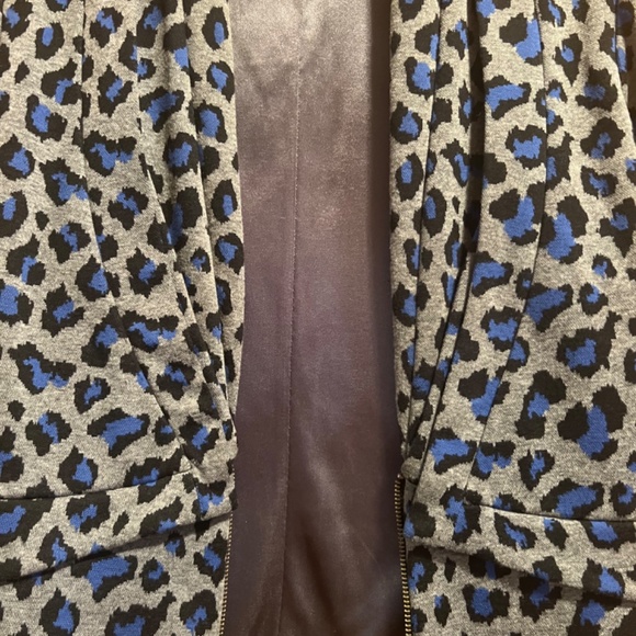 Animal Print Blazer - Picture 2 of 2